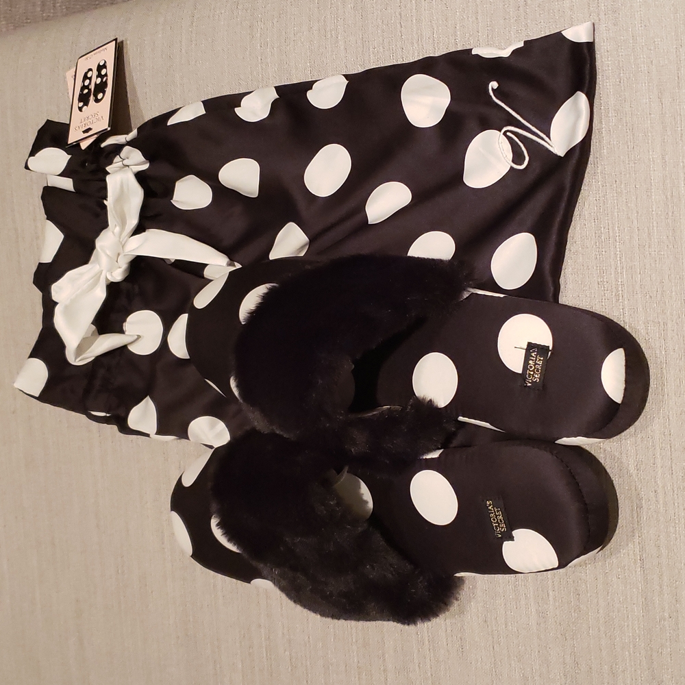 Victoria Secret slipper black